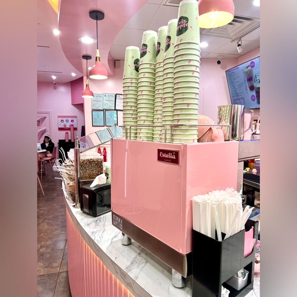 Your Posher! 🍵 💗 - Picture 4 of 5
